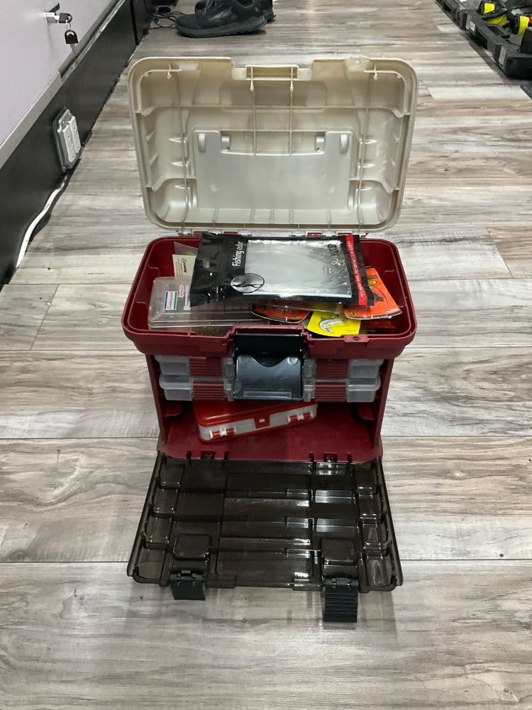 MIX TACKLE AND TACKLE BOXES