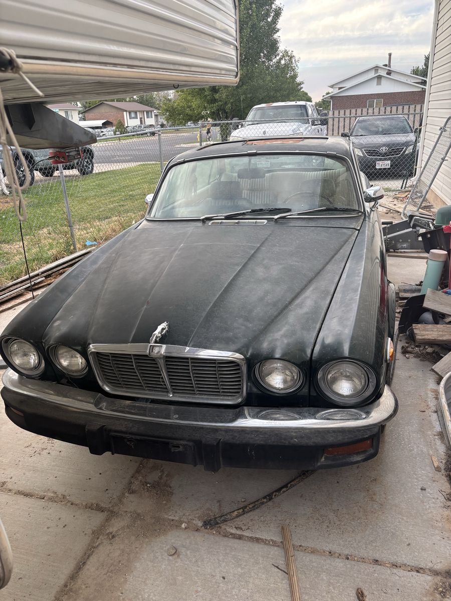 1976 Jaguar XJL 
