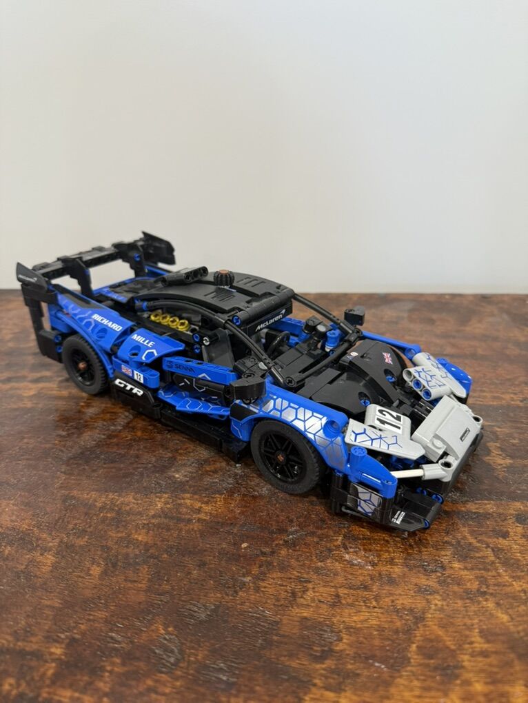 Lego Technic 42123 McLaren Senna GTR