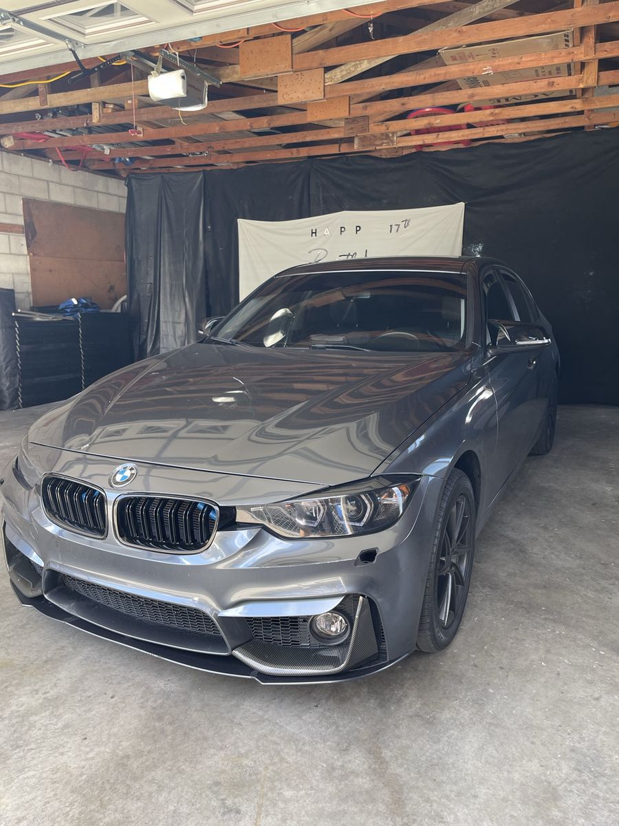 2012 BMW 3 Series 