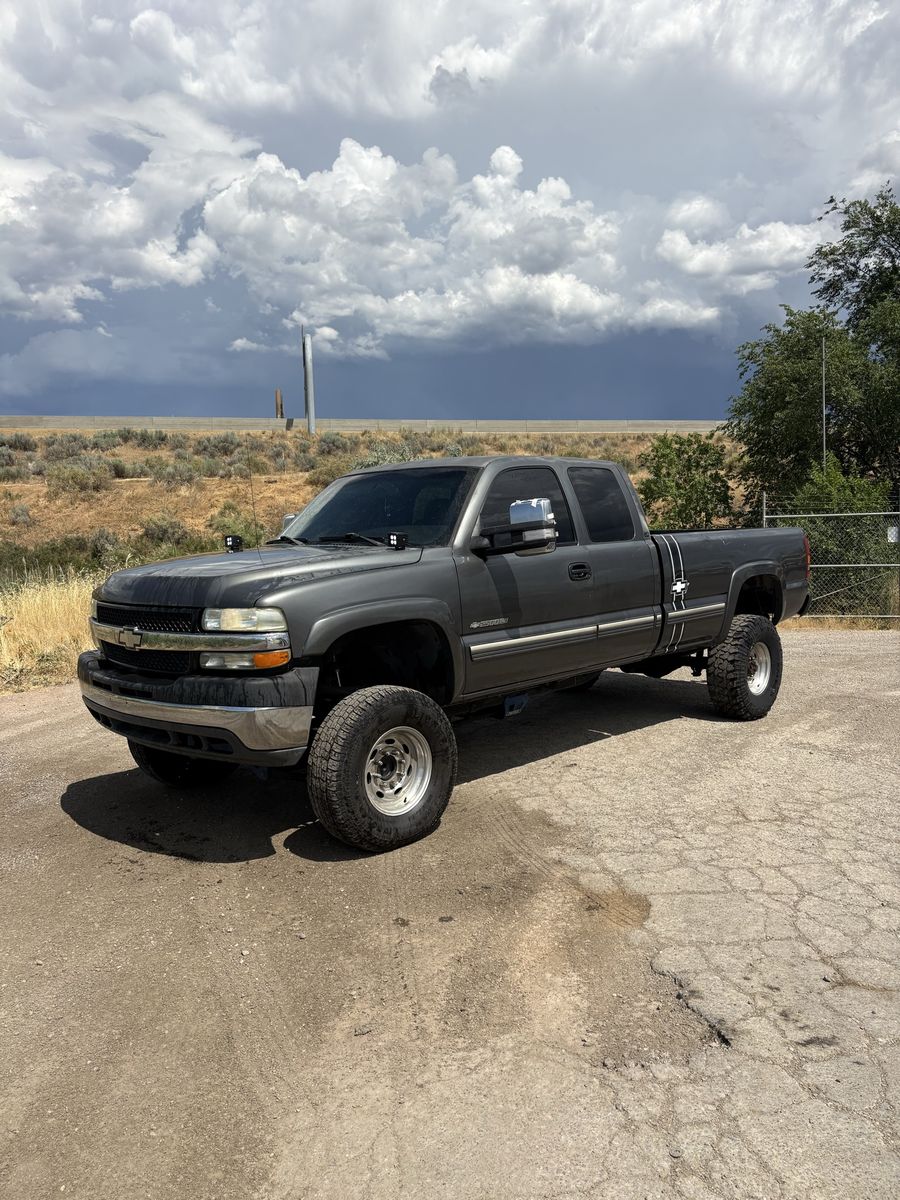 2002 Chevrolet Silverado 2500 LS