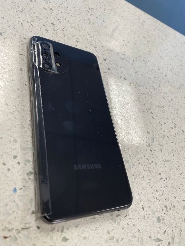Samsung Galaxy A32 - 64GB - Unlocked