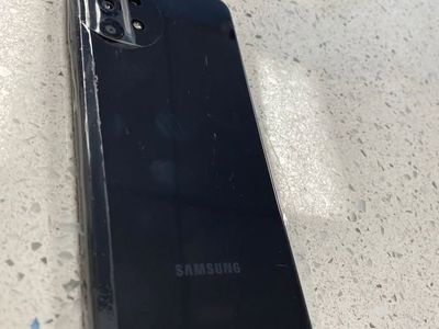 Samsung Galaxy A32 - 64GB - Unlocked