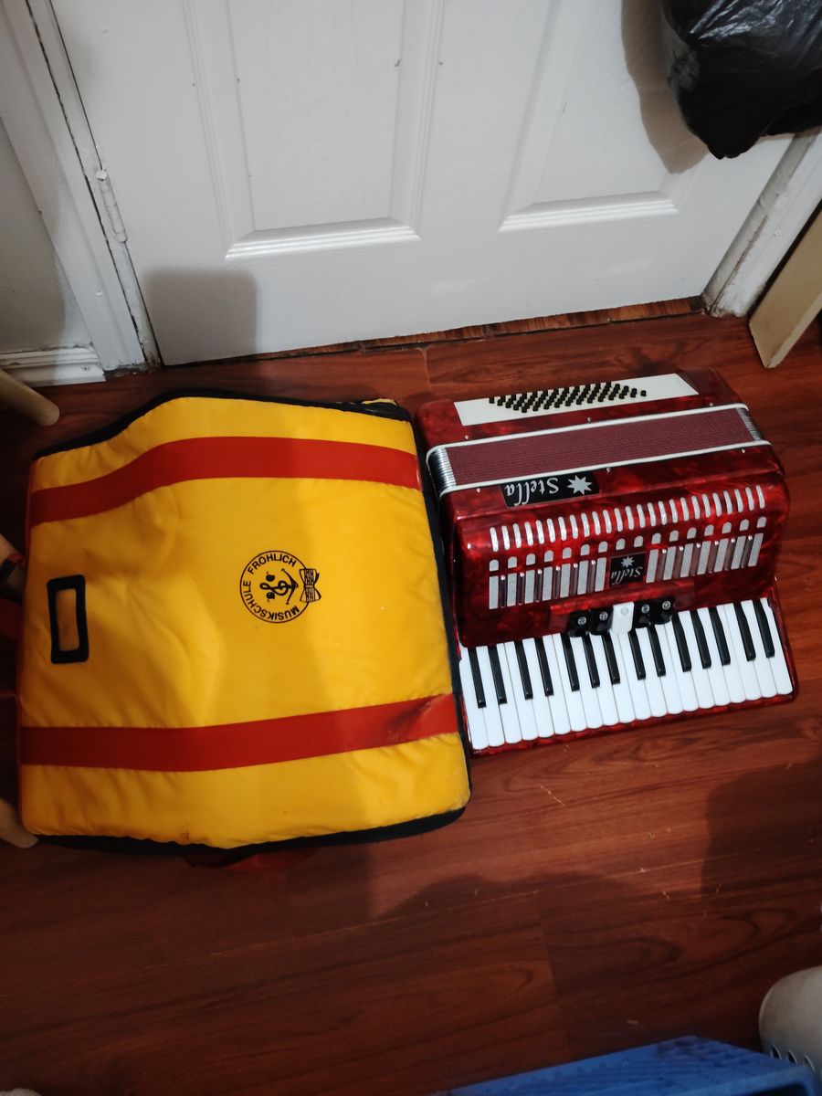 Accordion for sell