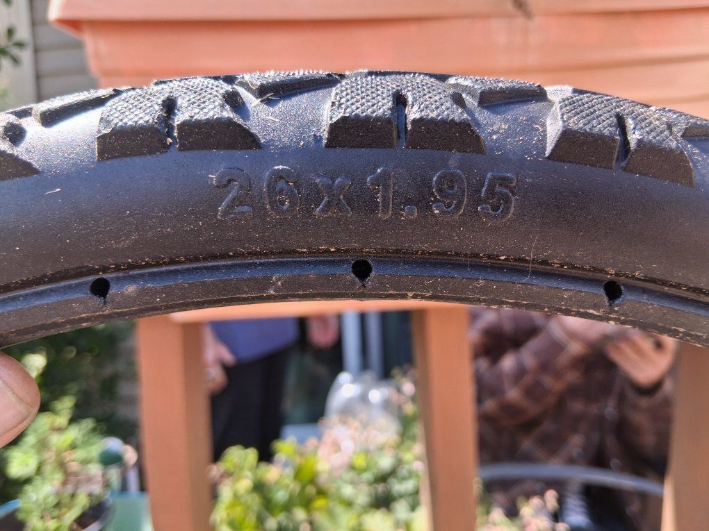 Bicycle Tire 26 x 1.95