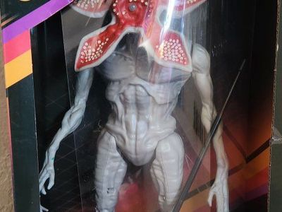 Stranger Things Demogorgon Remote Control Figure - LED Light-Up Mouth, Walks Forward, Ages 14+