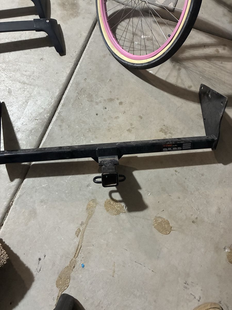 Curt Hitch Like new For 2025 Rav4