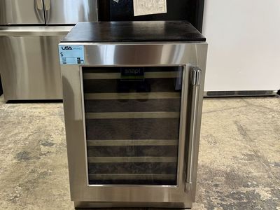 THERMADOR FREEDOM COLLECTION UNDERCOUNTER WINE/BEVERAGE CENTER