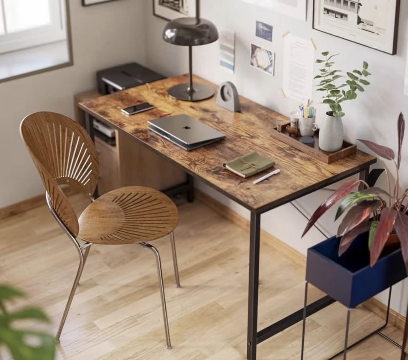 Modern Computer Desk — Brand New