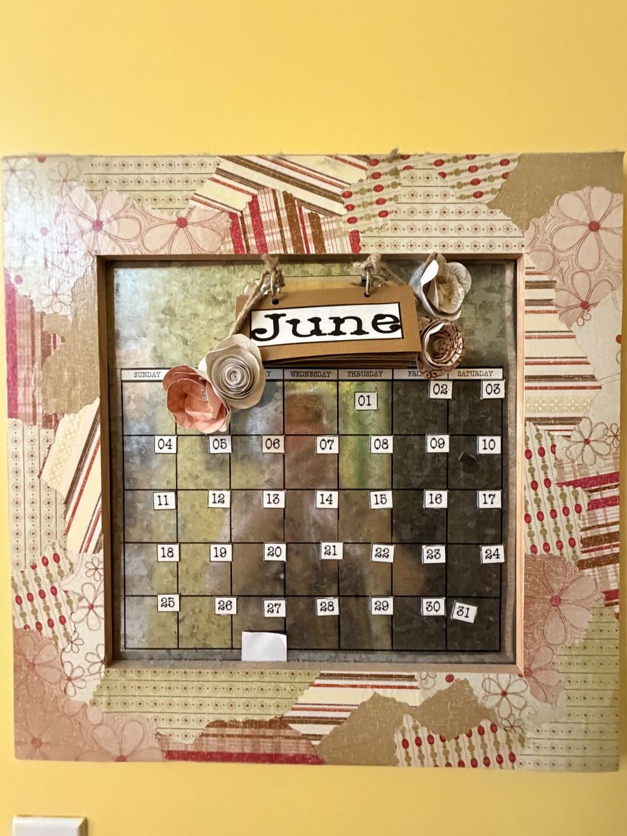 Handmade Shabby Chic Perpetual Calendar Wall Decor with Decorative Frame