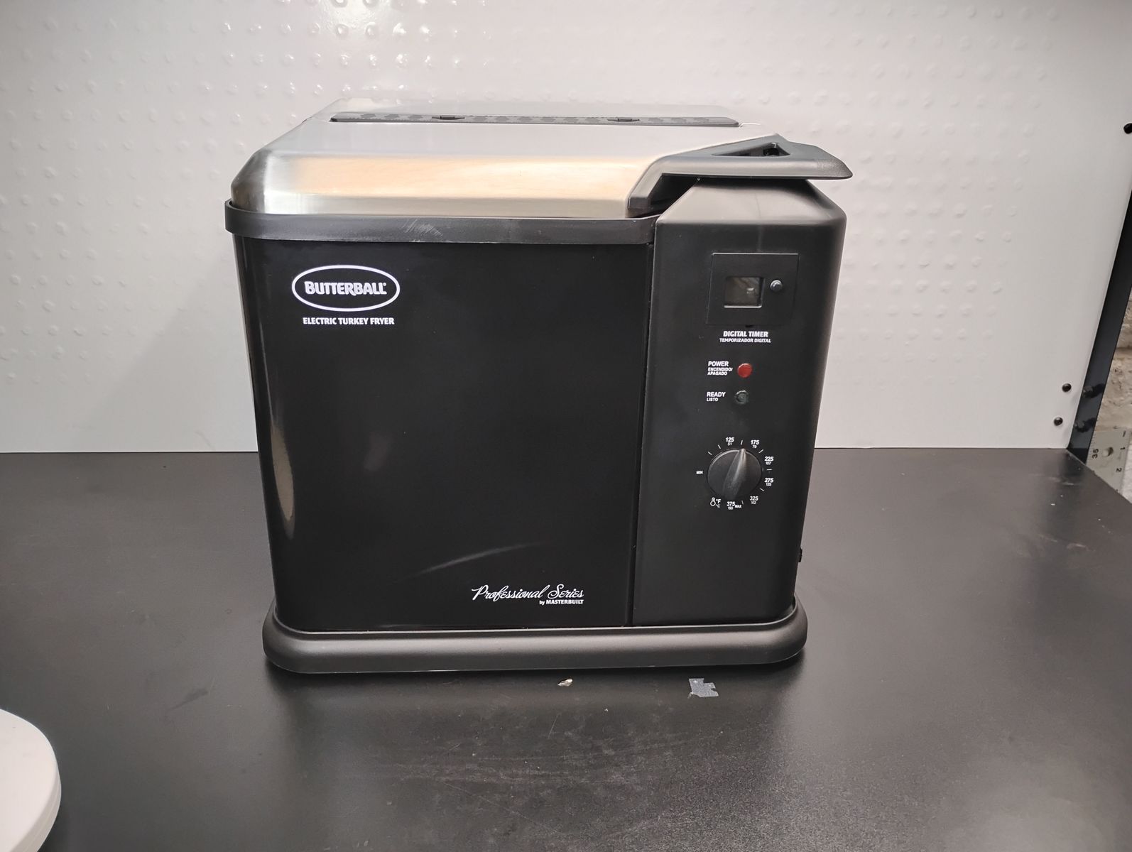 Butterball 23011611 Indoor Electric Turkey Fryer Black
