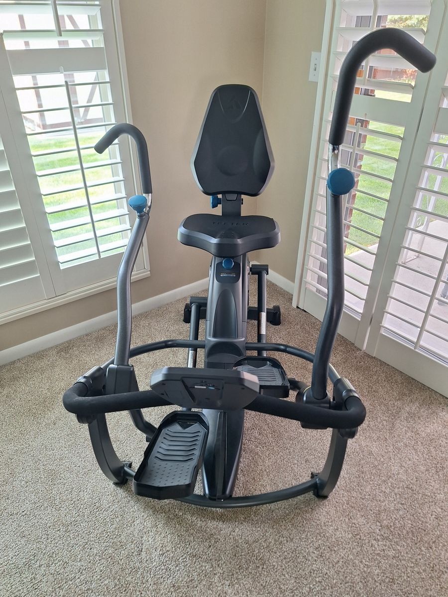 Teeter FreeStep Recumbent Cross Trainer / Elliptical