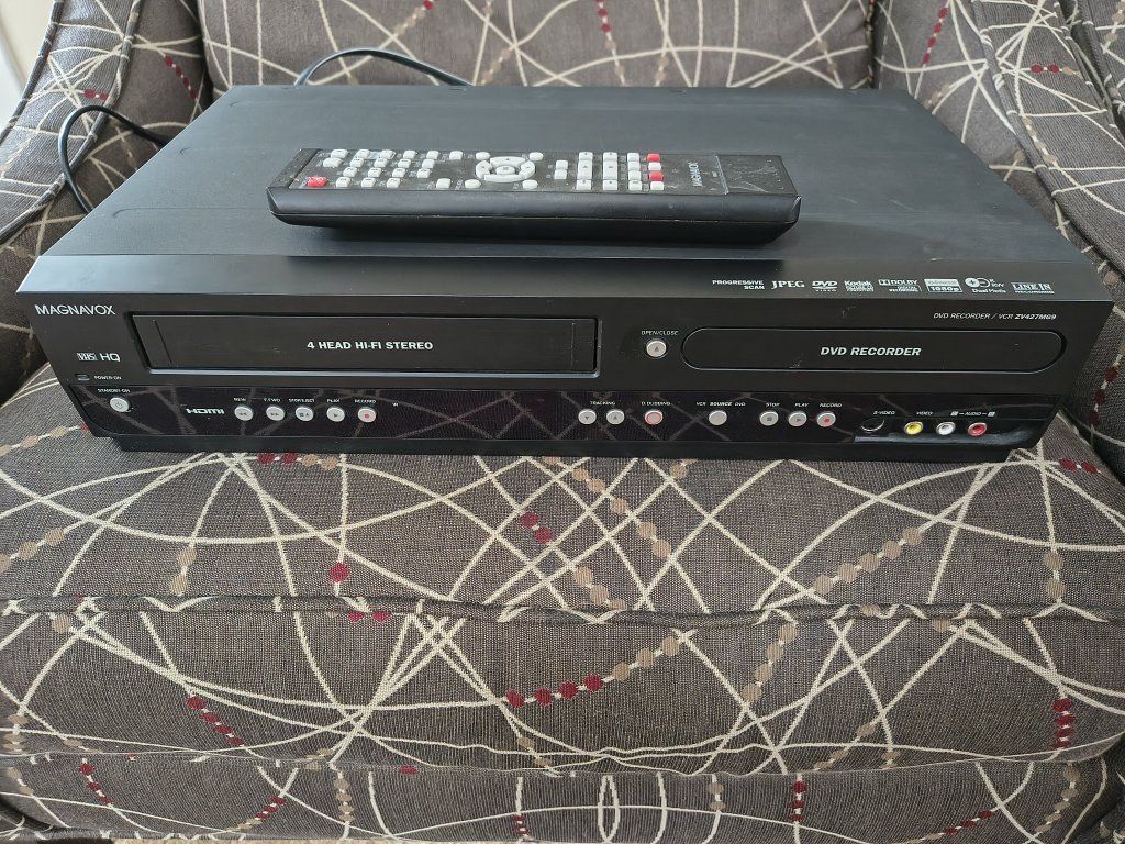 Magnavox DVD VCR Combo HDMI 1080p Up-Conversion & Remote