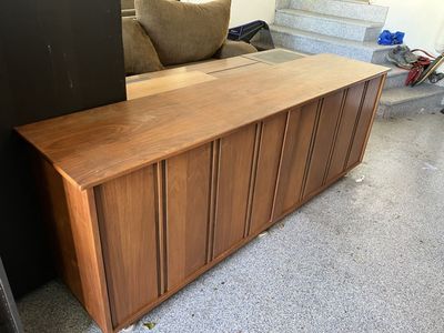 Vintage Mid-Century Modern Stereo Interlude Console Record Player & AM/FM Receiver Cabinet