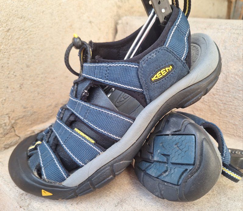 Mens Keen Newport H2 Waterproof Sandals Sz 8
