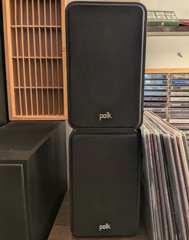 Polk Audio Bookshelf Speakers. ES15