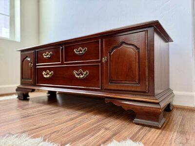 Vintage Lane Cedar Chest
