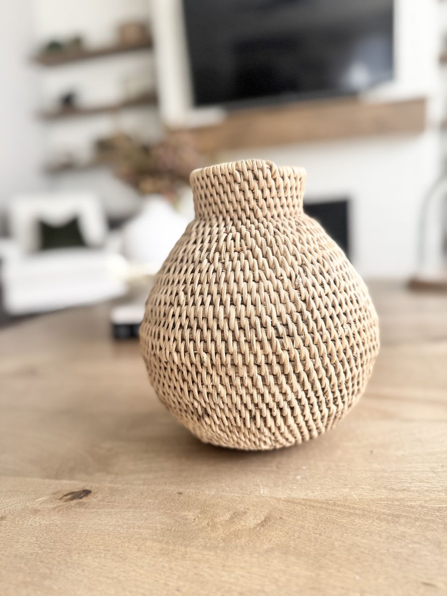 Primitive High End Handwoven Small Buhera Basket