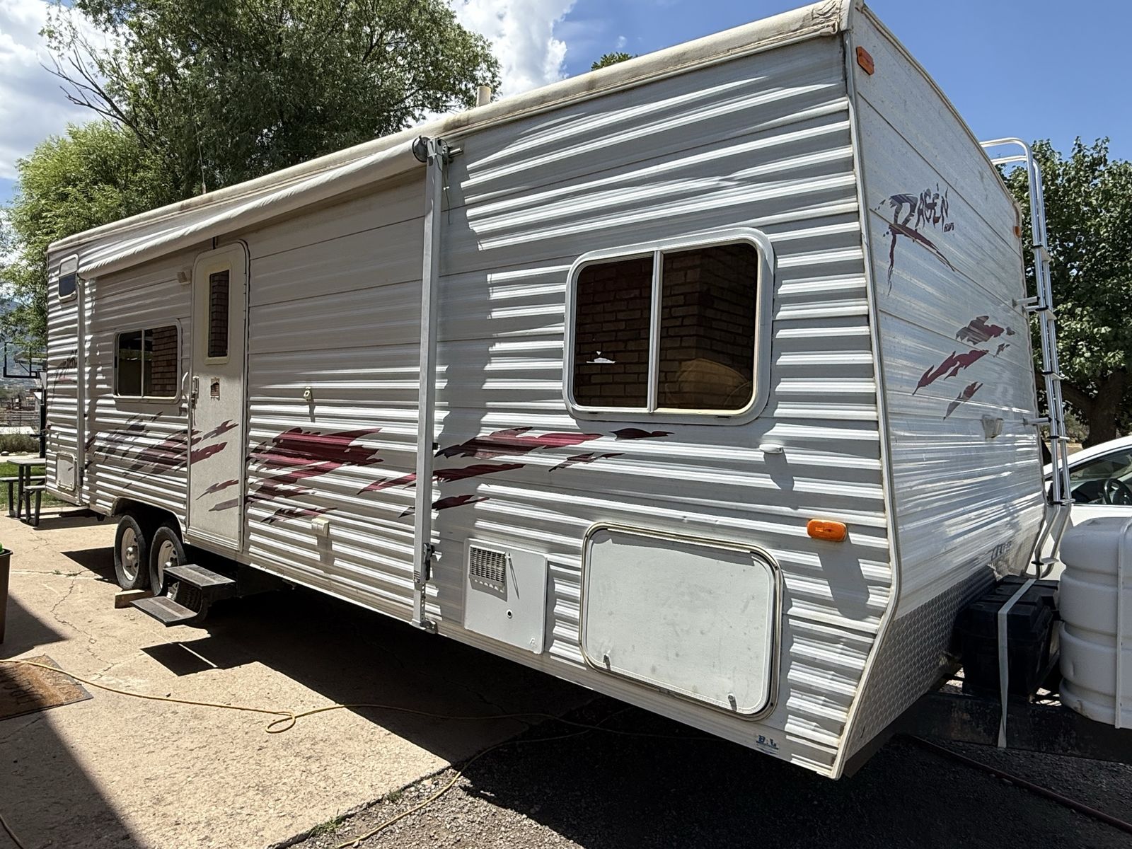 2002 Rage’n RVT29” Toy Hauler