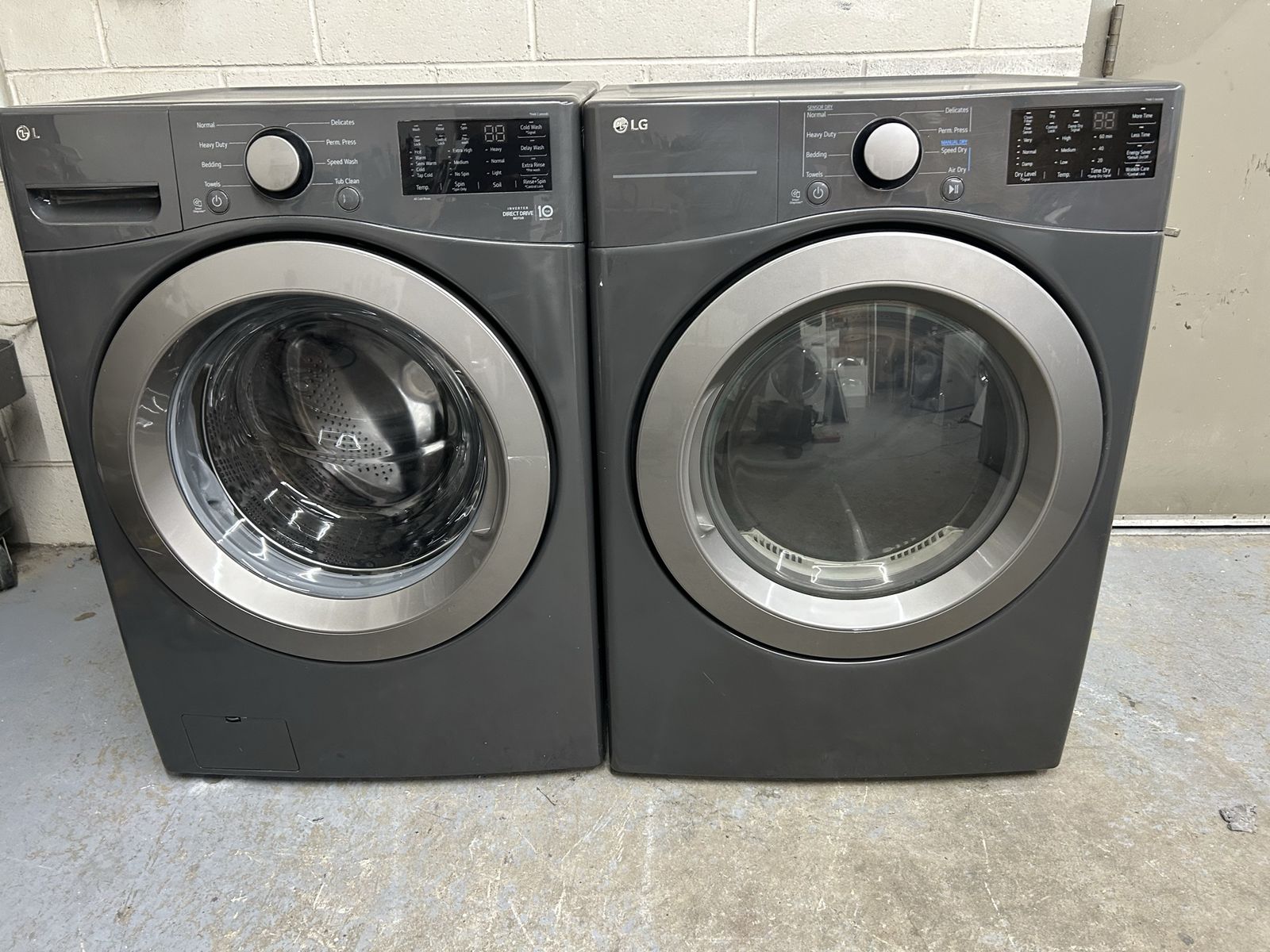 LG washer and dryer set 