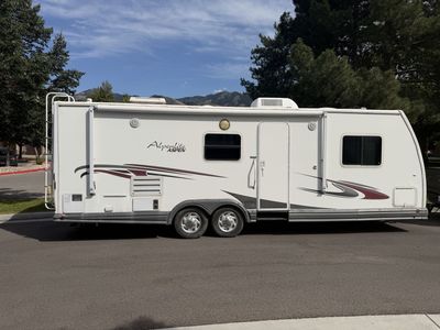26’ Aspen Alpenlite Camp Trailer