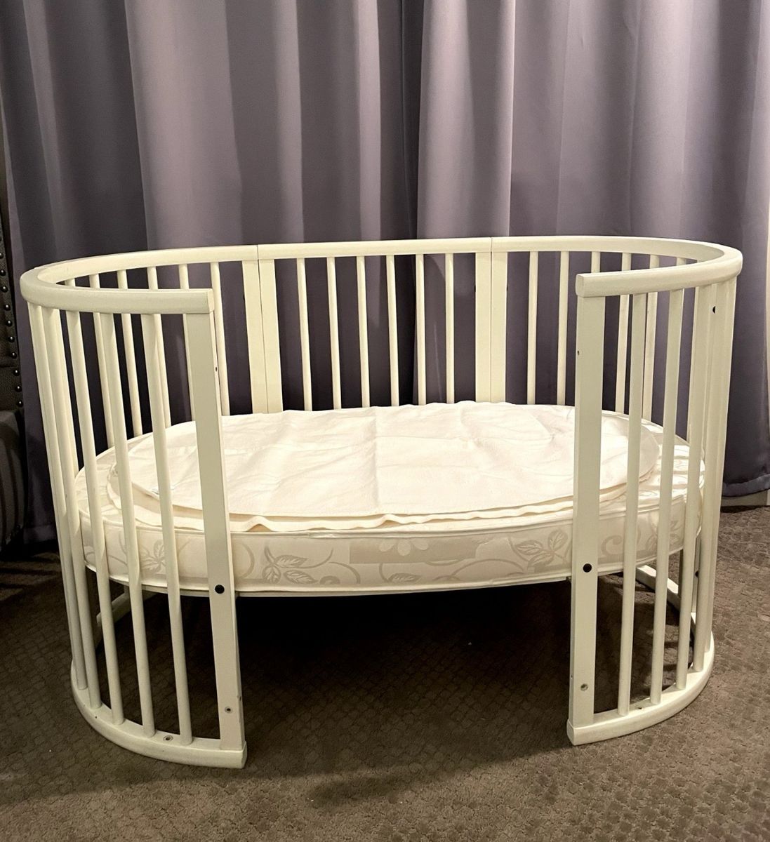 Stoke sleepi crib with JR extension