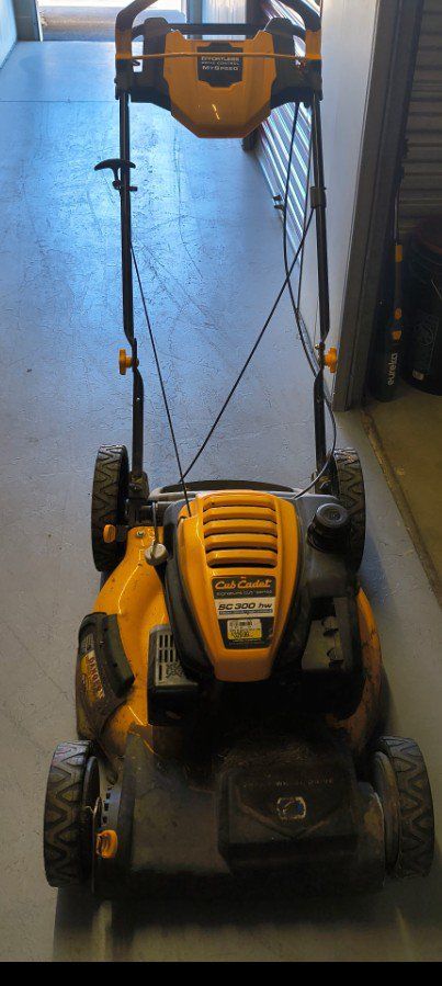 self propelled cub cadet lawnmower 