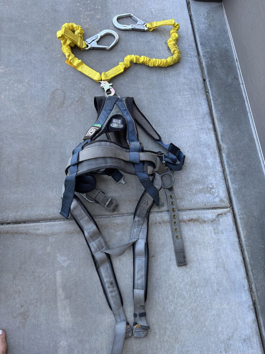 DBI-SALA Exofit Safety Harness with Yellow Lanyard