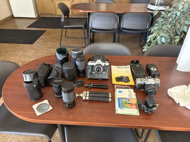 OLDER CAMERA EQ. CANNON & MONOLTA