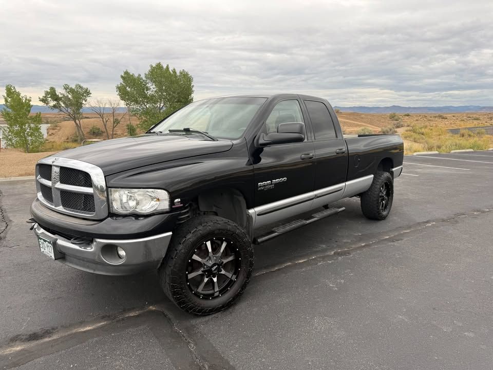 2005 Dodge Ram 2500 SLT