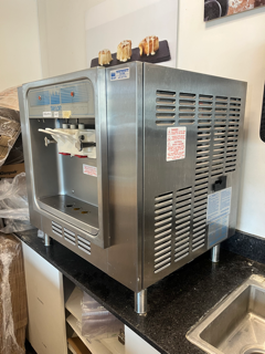Taylor Tabletop Soft Serve Ice Cream Machine – Model 162-27 