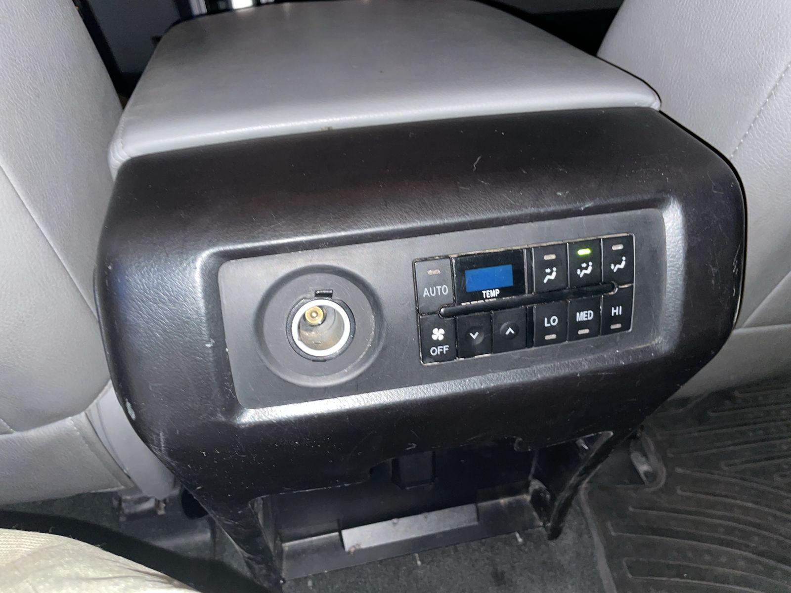 Main image 11