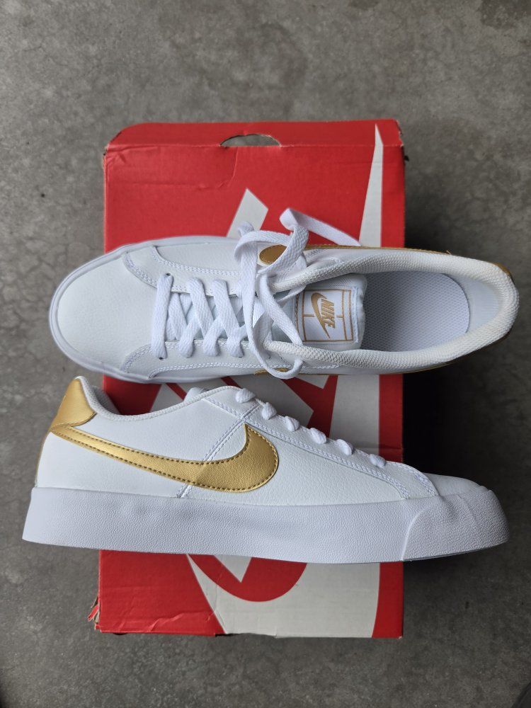 New Nike Court Royale AC Women's Sneakers - White/Metallic Gold - Size 8.5