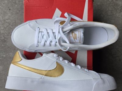 New Nike Court Royale AC Women's Sneakers - White/Metallic Gold - Size 8.5