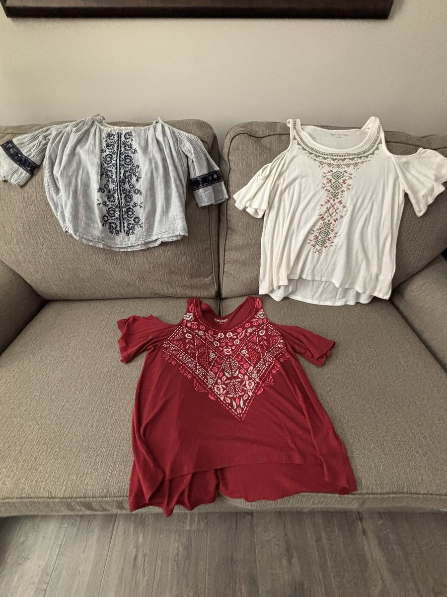 Set of 3 Teen/Women Open Shoulder Tops