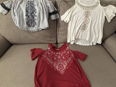 Set of 3 Teen/Women Open Shoulder Tops