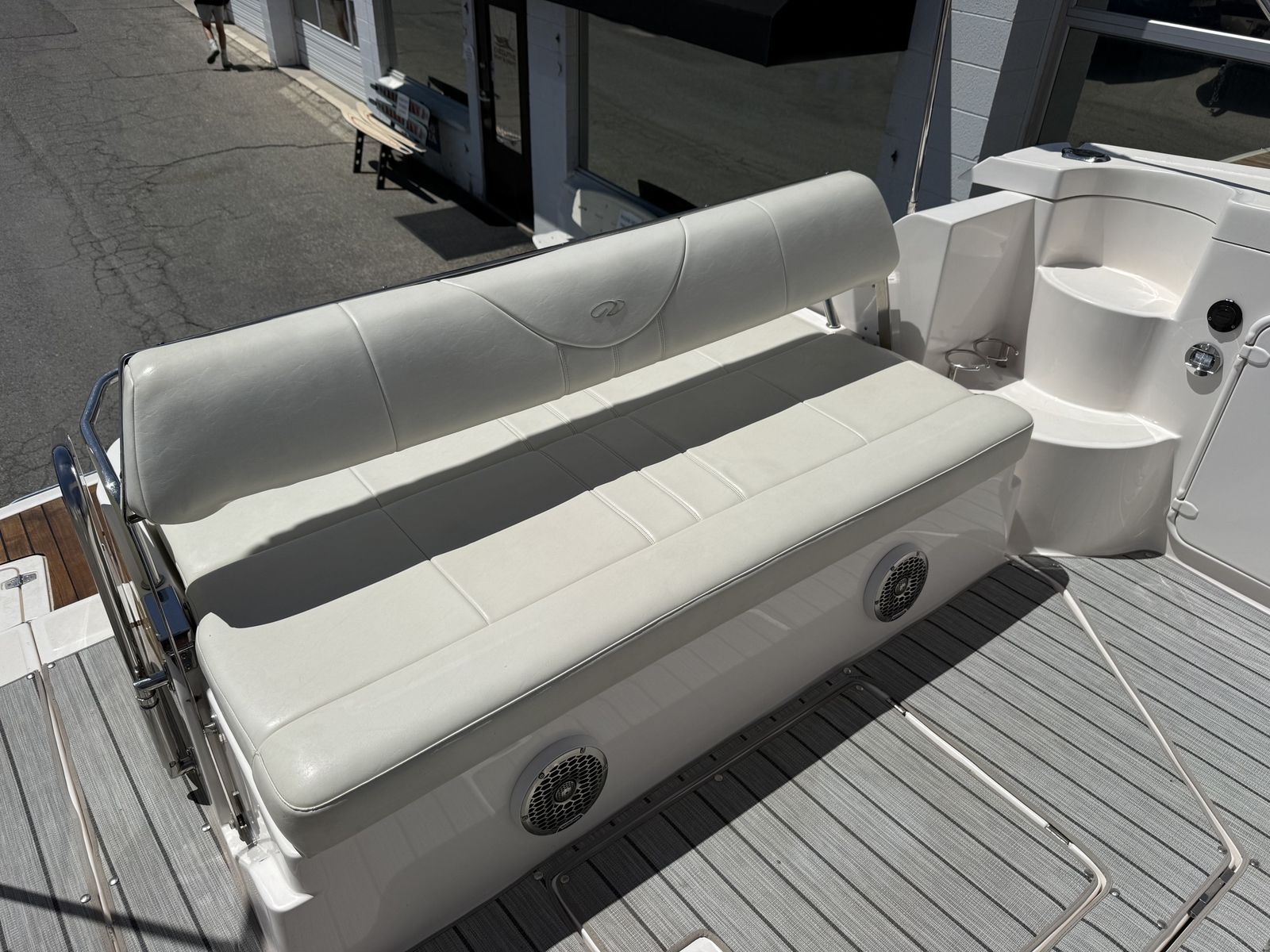 Main image 31