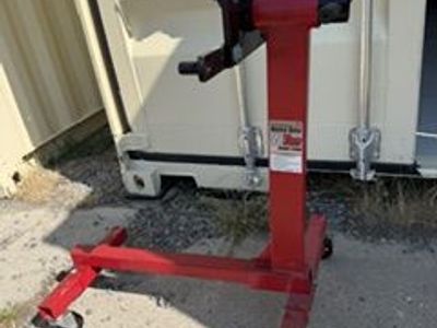 Nice Engine Stand