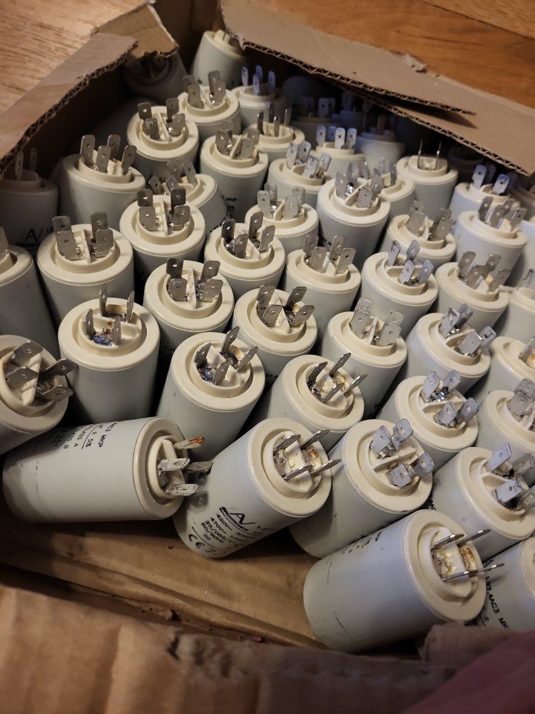 Kemet 1.27.4AC3 MKP Capacitors 7.5uF 400V-470V 50/60Hz - Box of 50+
