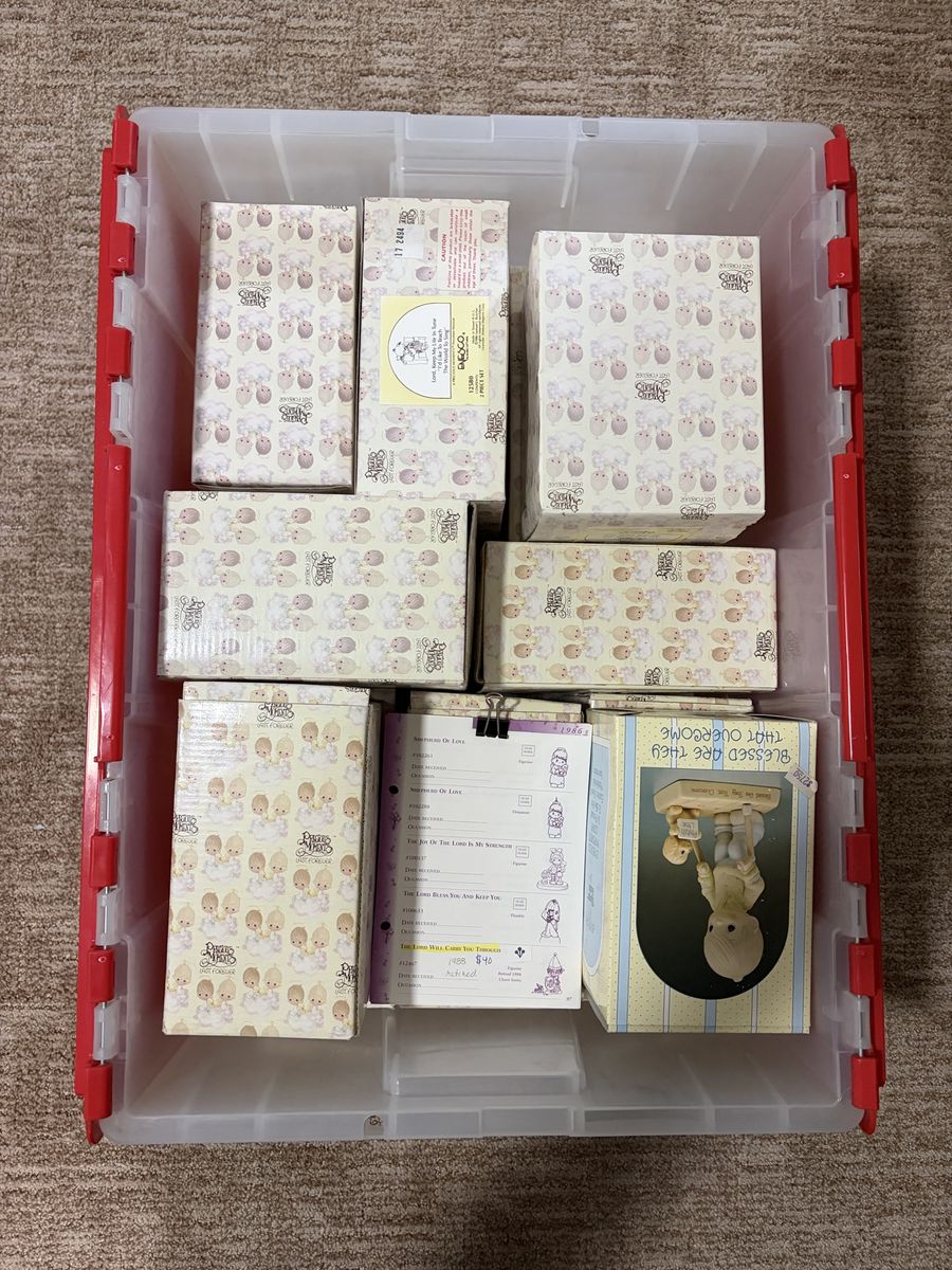 Vintage Precious Moments Figurine Lot – 1986–1989 Enesco Pieces, Boxed