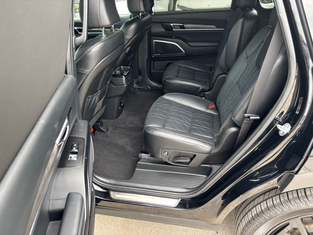 Main image 18