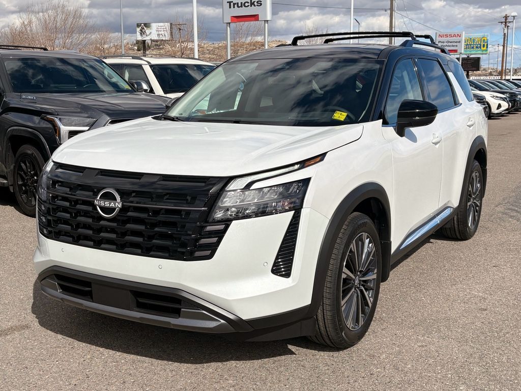 2026 Nissan Pathfinder Platinum