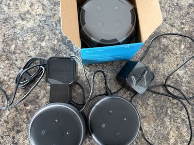 3 Amazon Echo Dot Smart Speakers – Works Great!