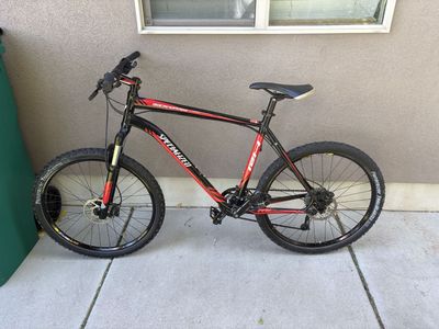 Specialized Rock Hopper Expert Mountain Bike