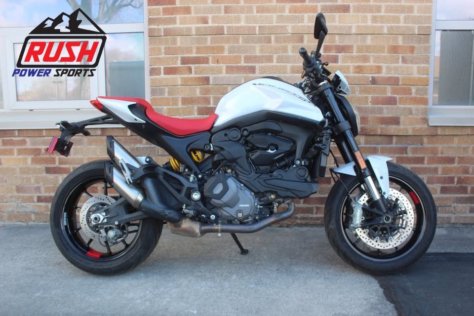 2025 DUCATI MONSTER PLUS