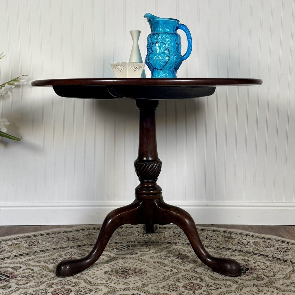 Vintage Chippendale Tilt-Top Pedestal Table