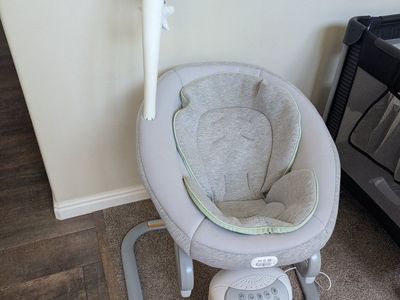 Graco Soothe My Way Baby Swing & Portable Rocker - 8 Motions