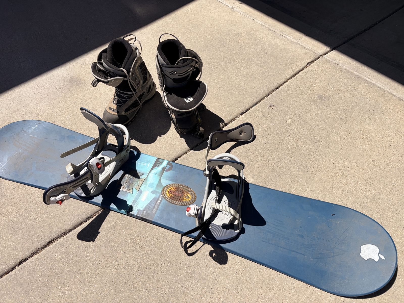 Zuma Wave 64-inch Snowboard with Bindings and Boots size 12