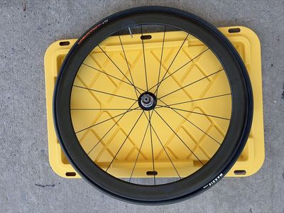 Reynolds 700c Carbon REAR Race Wheel - Ceramic Bearings