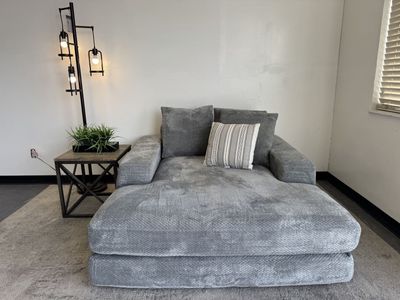 GRAY COSTCO SEALY FOAM SOFA LOUNGER COUCH